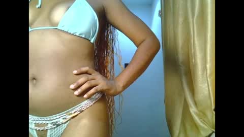 Snapshot of sweetmila9 chatting on April 22, 4:59 am sweetmila9 online show from April 22, 4:59 am