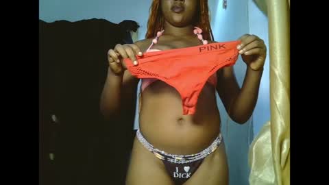 Snapshot of sweetmila9 chatting on April 30, 6:31 am sweetmila9 online show from April 30, 6:31 am