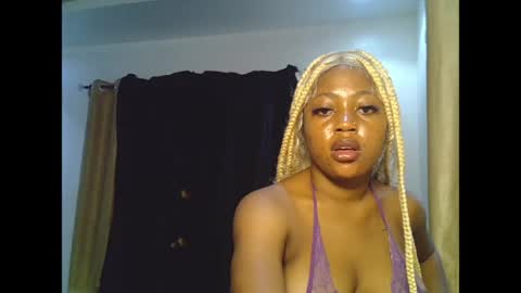 Snapshot of sweetmila9 chatting on May 26, 8:43 am sweetmila9 online show from May 26, 8:43 am