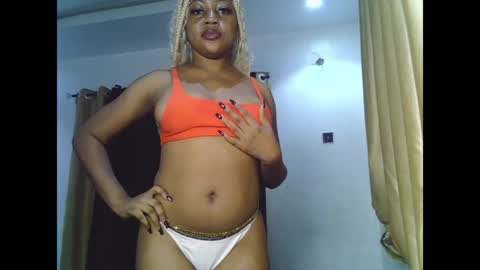 Snapshot of sweetmila9 chatting on May 31, 5:37 am sweetmila9 online show from May 31, 5:37 am