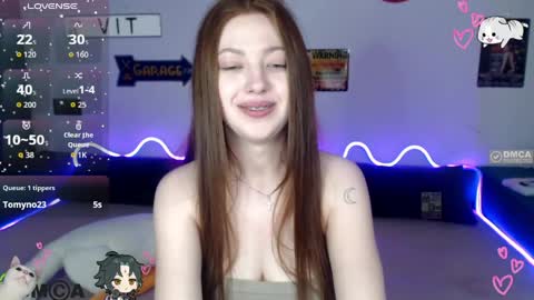 sweetmuffin88 online show from May 11, 2:45 pm
