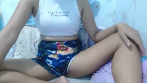 Snapshot of sweetness002 chatting on January 20, 9:46 am NESS online show from January 20, 9:46 am