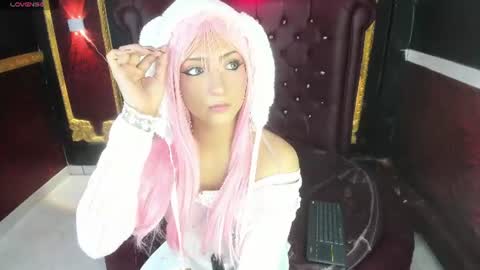 siren online show from June 12, 5:06 am