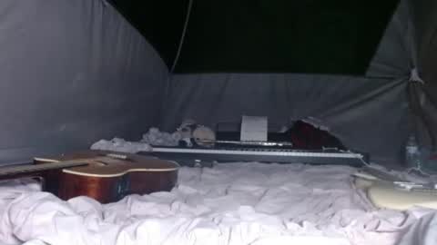 April online show from January 1, 7:09 am