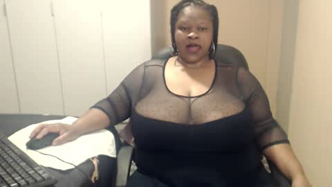Snapshot of sweetnoziexxx chatting on October 7, 4:42 am sweetnoziexxx online show from October 7, 4:42 am