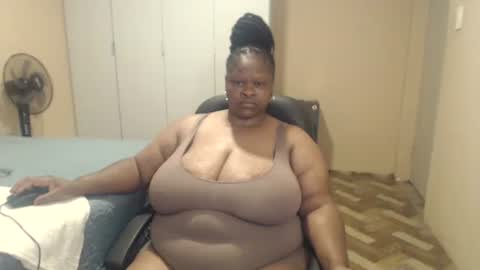 sweetnoziexxx online show from February 26, 8:08 pm