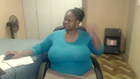 sweetnoziexxx online show from May 10, 3:23 am
