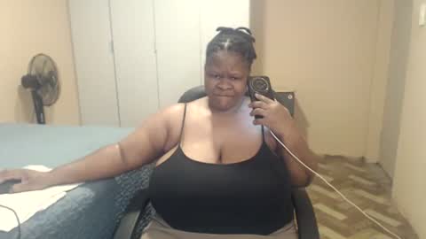 sweetnoziexxx online show from May 18, 1:28 pm