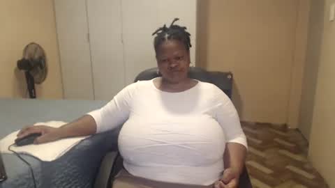 sweetnoziexxx online show from May 21, 6:20 am