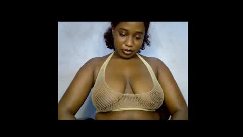 Snapshot of sweetpetitgirl chatting on March 27, 8:30 pm LILY BRANDY online show from March 27, 8:30 pm