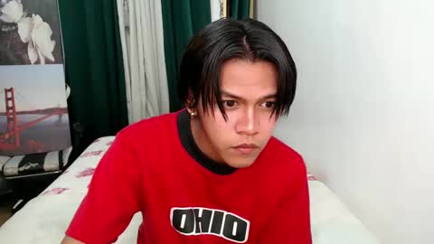 Snapshot of sweetpie_asian chatting on December 2, 7:27 pm sweetpie asian online show from December 2, 7:27 pm