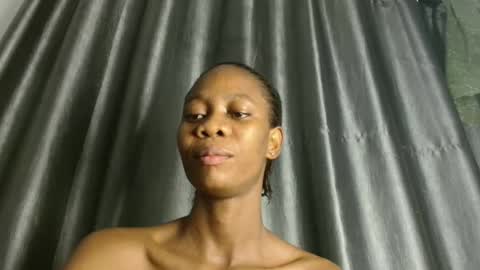 Snapshot of sweetpussy135 chatting on March 20, 4:06 am slim ivy online show from March 20, 4:06 am