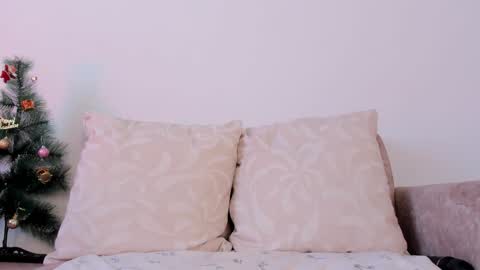 Snapshot of sweetpussyhot_ chatting on December 21, 8:00 pm Hello Welcome Im here from WEDNESDAY to SUNDAY 430am to 830am and 3 to 7 timeMONDAY and TUESDAY i rest online show from December 21, 8:00 pm