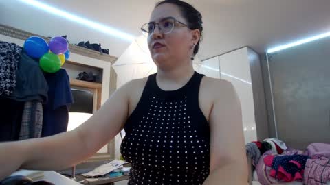 SweetRaisa online show from December 30, 7:26 am