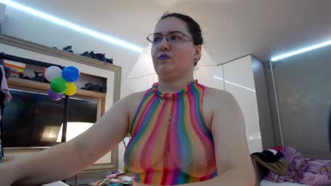 SweetRaisa online show from January 21, 9:25 pm