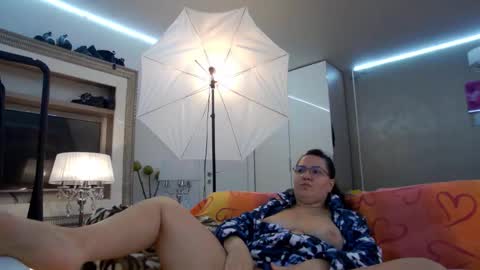 Snapshot of sweetraisa chatting on October 9, 2:53 am SweetRaisa online show from October 9, 2:53 am