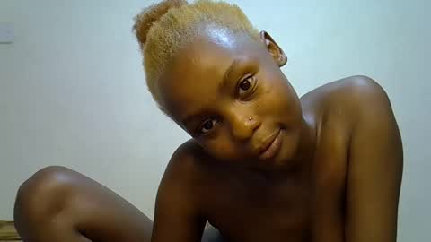 Lilly online show from February 15, 11:23 pm