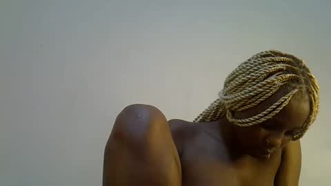 Lilly online show from March 26, 9:31 pm