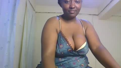 Rose Watetu online show from May 31, 12:12 pm