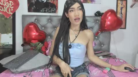 Snapshot of sweetsamy39715 chatting on February 17, 8:15 pm sweetsamy39715 online show from February 17, 8:15 pm