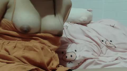 Snapshot of sweetsexy18 chatting on December 17, 10:01 am sweetsexy18 online show from December 17, 10:01 am