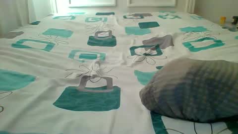 sweetshilah online show from March 9, 9:13 am