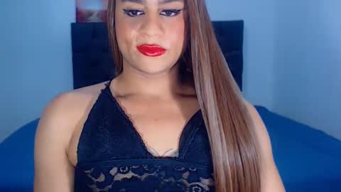 Snapshot of sweetsofiats chatting on September 16, 2:12 am SOFIA online show from September 16, 2:12 am