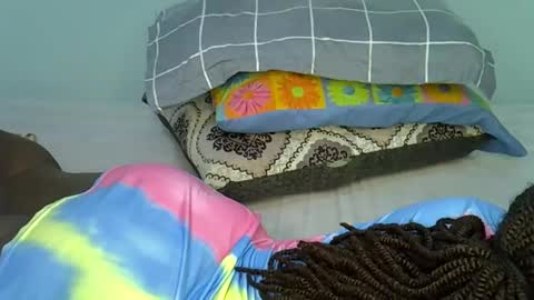 sweetsoul2 online show from October 20, 12:00 am