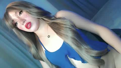 Snapshot of sweetsugarplum1 chatting on March 19, 3:05 pm FATIMA online show from March 19, 3:05 pm