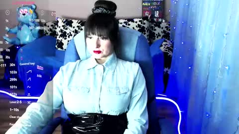 Snapshot of sweetsunnymila chatting on December 17, 12:11 pm HelloI amShy Charming Mila-Nice to meet you and Welcome I am not a nude model Sometimes a smile is all that we need online show from December 17, 12:11 pm