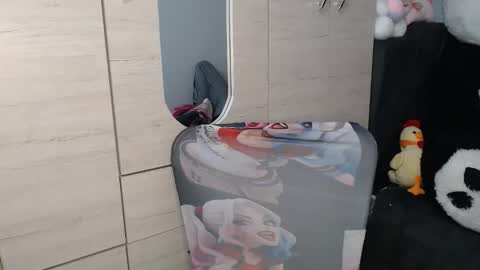 sweett_candy1 online show from January 18, 2:04 am