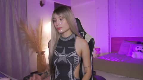 Snapshot of sweett_catt1 chatting on March 1, 3:21 am Cat independent model online show from March 1, 3:21 am