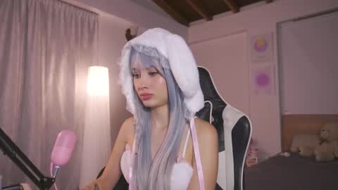 Snapshot of sweett_catt1 chatting on September 27, 1:43 am Cat independent model online show from September 27, 1:43 am