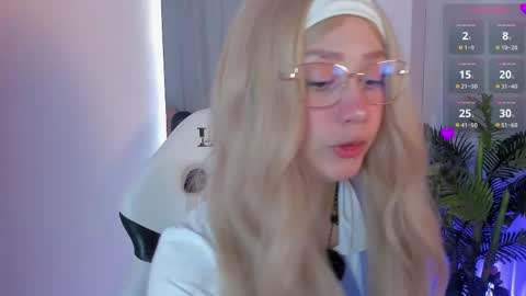 sweett_fire online show from May 19, 6:03 pm