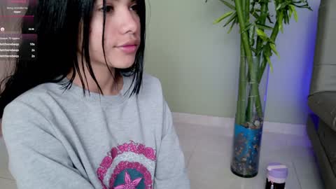    online show from February 3, 7:52 pm