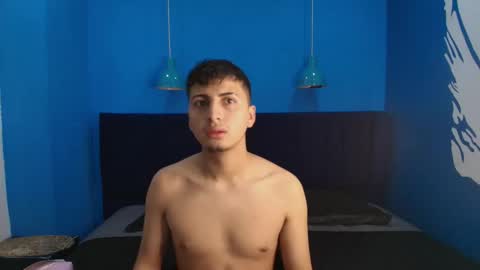 Snapshot of sweett_sinn_ chatting on March 29, 1:00 pm Sweett Sinn online show from March 29, 1:00 pm