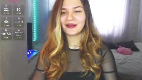 Snapshot of sweettchloe chatting on March 2, 10:14 am SweetTChloe online show from March 2, 10:14 am