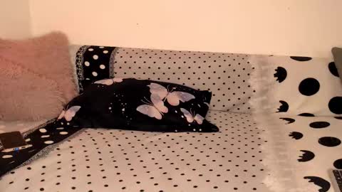 Maya online show from November 26, 10:27 am