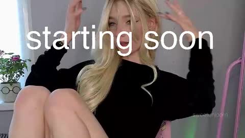 Snapshot of sweetuniporn chatting on September 21, 9:22 am Elis a little vacation Ill be here Saturday my schedules in bio online show from September 21, 9:22 am