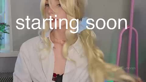 Snapshot of sweetuniporn chatting on September 27, 9:14 am Elis a little vacation Ill be here Saturday my schedules in bio online show from September 27, 9:14 am