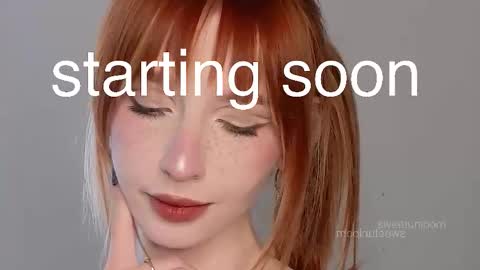 Snapshot of sweetuniporn chatting on October 23, 7:29 am Elis a little vacation Ill be here Saturday my schedules in bio online show from October 23, 7:29 am