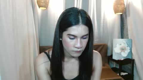 Snapshot of sweetvictoria2000 chatting on February 5, 6:35 am sweetvictoria2000 online show from February 5, 6:35 am