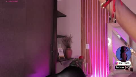 sweetviolet___ online show from April 25, 12:19 pm