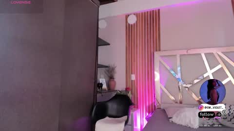 sweetviolet___ online show from May 1, 1:48 pm