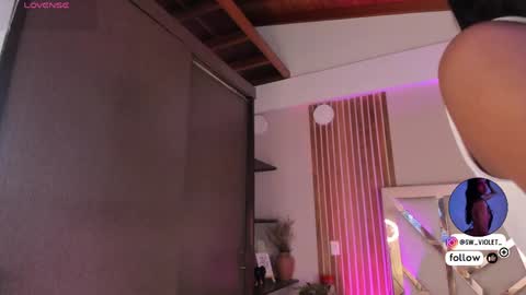 sweetviolet___ online show from May 13, 12:35 pm
