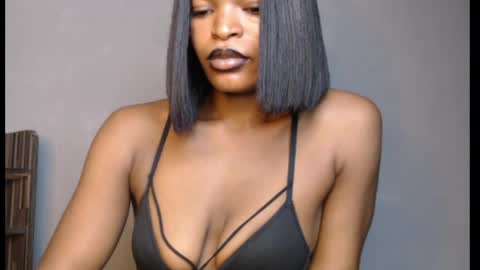 sweetxxboobsx online show from May 12, 8:22 am