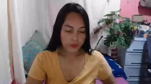 Snapshot of sweety_angel572520 chatting on December 17, 7:03 am Sweety Angel online show from December 17, 7:03 am