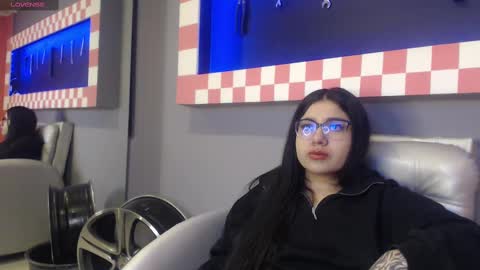 Ashley 3 online show from March 1, 11:17 am