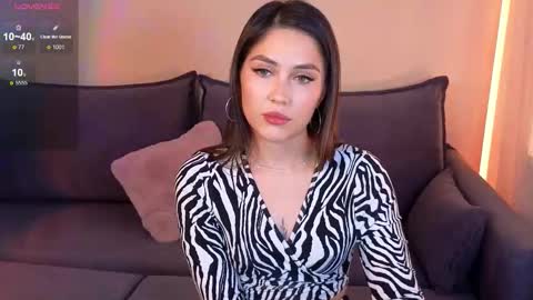 Snapshot of sweety_caroline_ chatting on October 9, 1:20 pm Sweety Caroline   I lost my TG write to me here online show from October 9, 1:20 pm