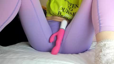 Mia online show from January 3, 9:36 pm